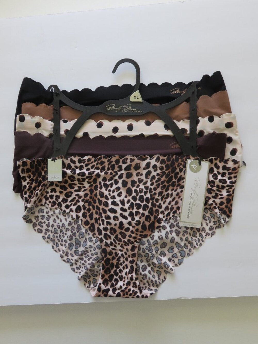 (#143) MARILYN MONROE 5-Pack No-Show Panties Size XL